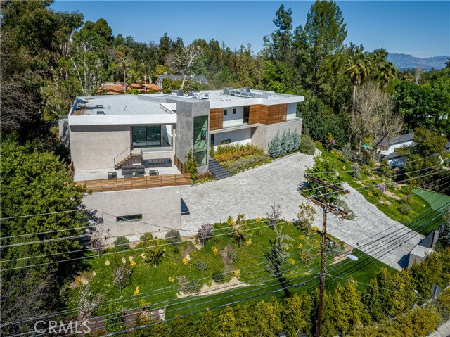 Detail Gallery Image 36 of 75 For 19333 Rosita St, Tarzana,  CA 91356 - 6 Beds | 8 Baths