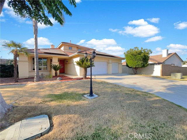 Detail Gallery Image 7 of 21 For 24833 Butterchurn Rd, Wildomar,  CA 92595 - 4 Beds | 3 Baths