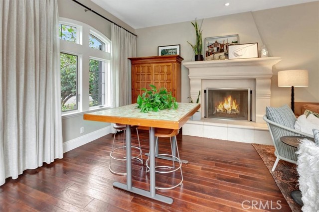 Detail Gallery Image 8 of 30 For 2501 Margaret Dr, Newport Beach,  CA 92663 - 5 Beds | 3/1 Baths
