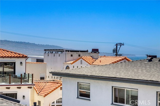 322 30th Street, Hermosa Beach, California 90254, 3 Bedrooms Bedrooms, ,4 BathroomsBathrooms,Residential,Sold,30th,SB21117706