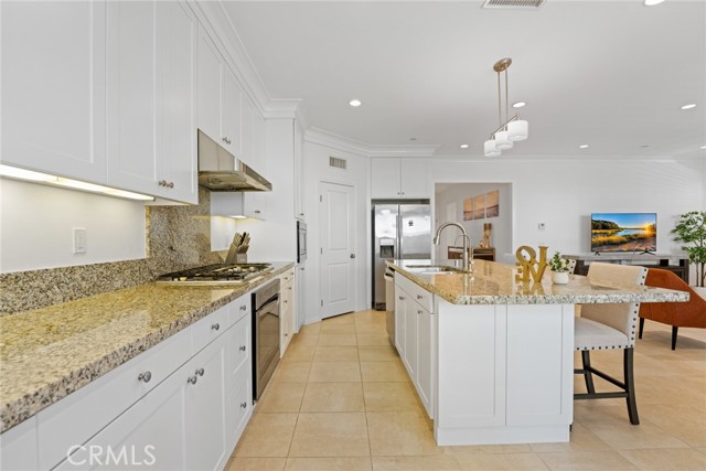 Detail Gallery Image 8 of 35 For 213 Cedarwood, Irvine,  CA 92620 - 4 Beds | 4 Baths