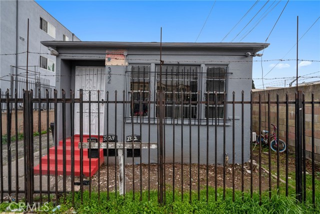 Detail Gallery Image 2 of 24 For 3322 W 63rd St, Los Angeles,  CA 90043 - – Beds | – Baths