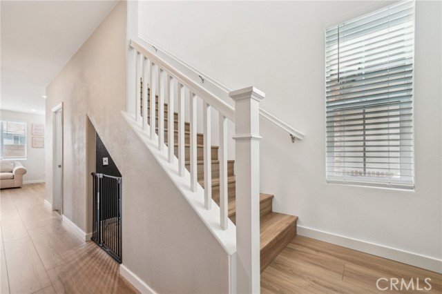 Detail Gallery Image 5 of 64 For 16233 Lozano St #2,  Fontana,  CA 92336 - 3 Beds | 2/1 Baths