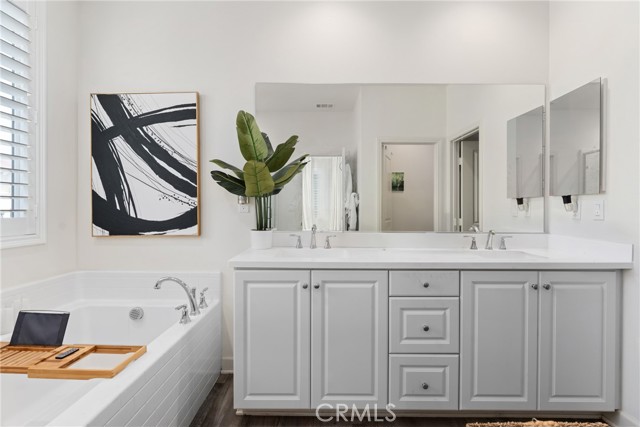 3645 E Delight Paseo, Ontario CA: https://media.crmls.org/medias/1869cb08-2071-4803-b03a-c1dbf3df7102.jpg