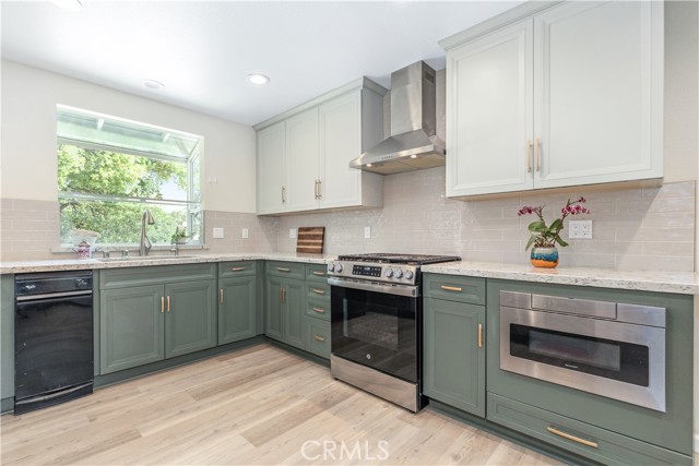 Detail Gallery Image 11 of 66 For 5530 El Pharo, Paso Robles,  CA 93446 - 5 Beds | 2/1 Baths