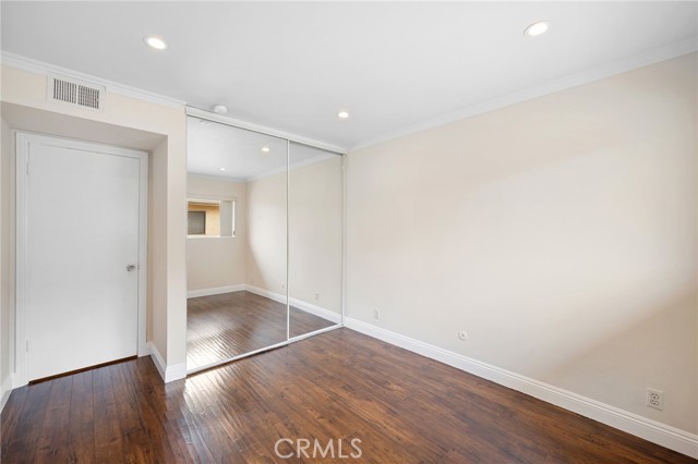 Detail Gallery Image 23 of 28 For 121 Sinclair Ave #206,  Glendale,  CA 91206 - 2 Beds | 2 Baths