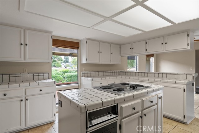 55 Roseanna Court, Chico CA: https://media.crmls.org/medias/186b02bd-8244-4f52-9b7c-c4b3ce3cf67d.jpg