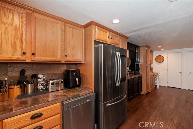 Detail Gallery Image 19 of 42 For 27456 White Fir Dr, Lake Arrowhead,  CA 92352 - 5 Beds | 3/2 Baths