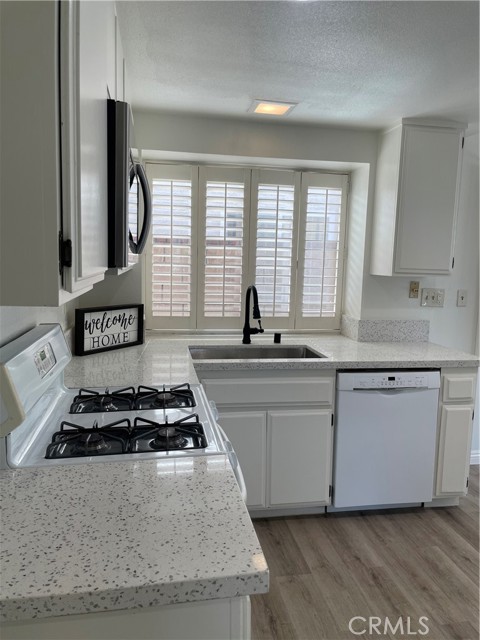 Detail Gallery Image 6 of 19 For 13592 Crescent Hill Drive, Chino Hills,  CA 91709 - 3 Beds | 2/1 Baths