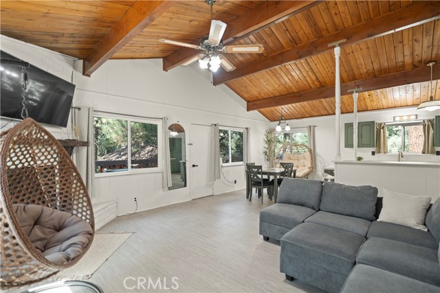 1628 Freeman Dr, Pine Mountain Club CA: https://media.crmls.org/medias/186dcc4d-8a45-4970-b898-dca27df008e2.jpg