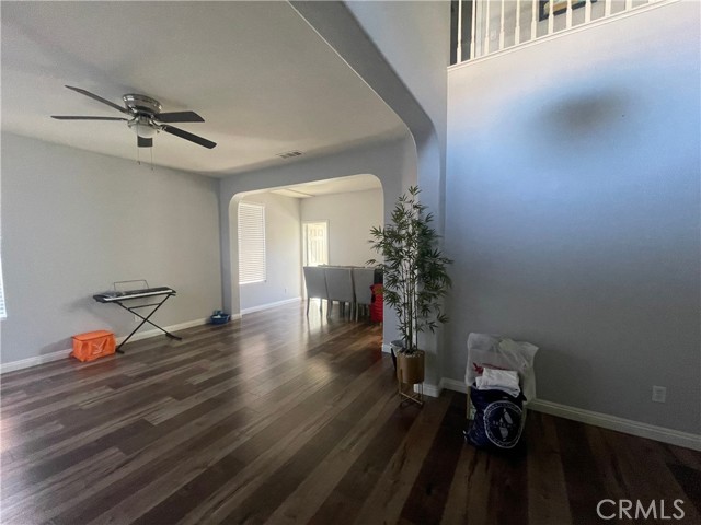 Detail Gallery Image 5 of 13 For 14275 English Setter, Corona,  CA 92880 - 5 Beds | 3 Baths