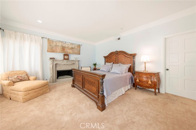 3546 Dixie Canyon Pl photo 6