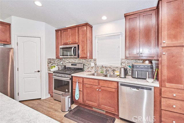 Detail Gallery Image 11 of 31 For 3500 Buchanan St #198,  Riverside,  CA 92503 - 3 Beds | 2 Baths