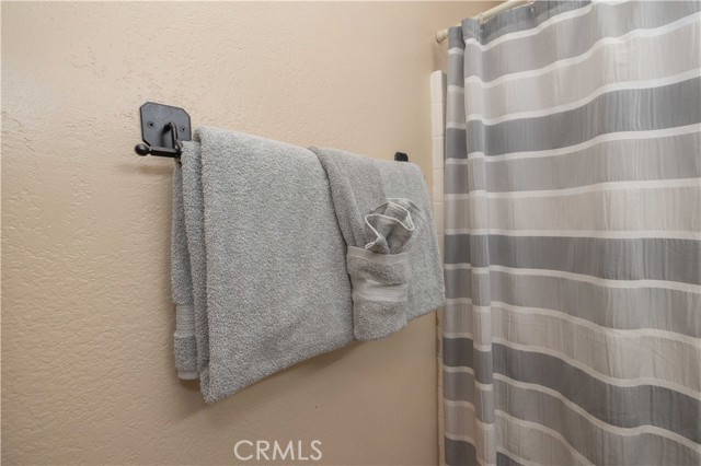 Detail Gallery Image 15 of 20 For 196 Sunset Ln, Sugarloaf,  CA 92386 - 2 Beds | 1 Baths