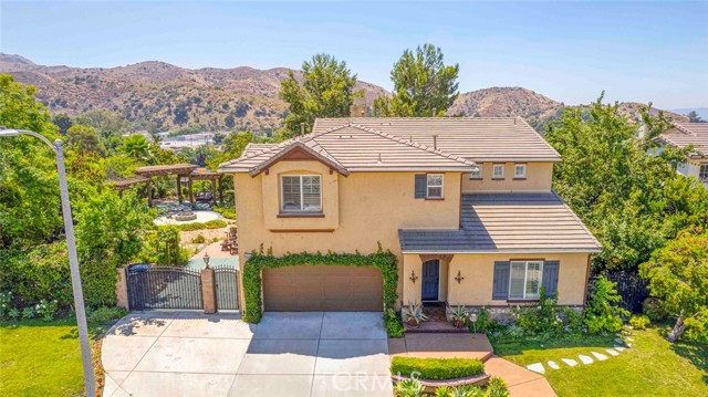 10266 Horsehaven Street, Sun Valley CA: https://media.crmls.org/medias/18700027-3794-47d7-8812-a411daa88b00.jpg