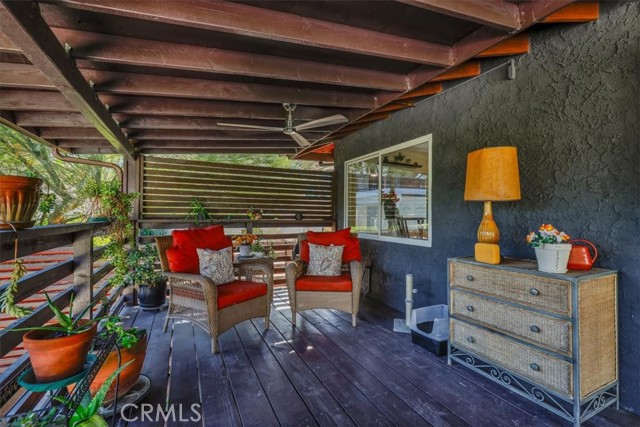 33230 Hollister, Lake Elsinore CA: https://media.crmls.org/medias/1870f7df-d800-4fd1-9d2c-50dfc4c54a2e.jpg