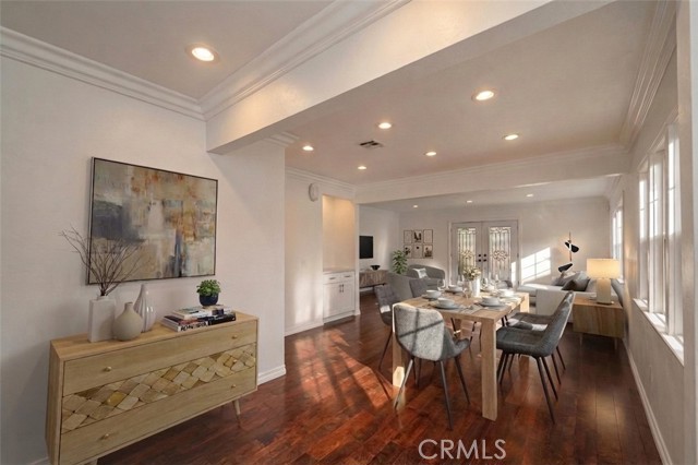 Detail Gallery Image 6 of 33 For 22020 Buena Ventura, Woodland Hills,  CA 91364 - 3 Beds | 2 Baths