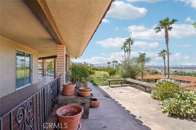 42131 San Jose Drive, San Jacinto CA: https://media.crmls.org/medias/187188a7-4a08-4d11-8663-de198ef18b35.jpg