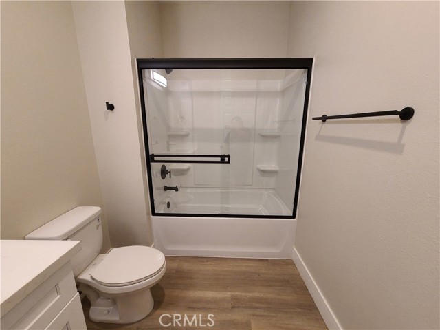 Detail Gallery Image 9 of 14 For 8412 Burnet Ave, North Hills,  CA 91343 - 2 Beds | 2 Baths