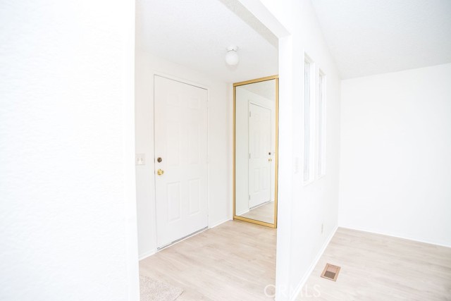 34854 Lyn Avenue, Hemet CA: https://media.crmls.org/medias/1871ae2f-e505-4345-a421-affb8f3fc74b.jpg