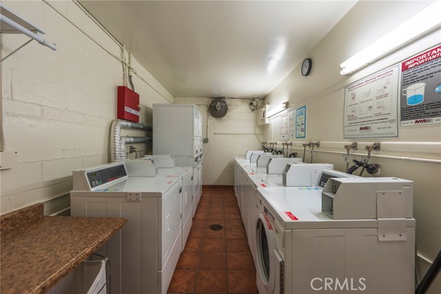 1 Bed Home for Sale in Playa del Rey, California