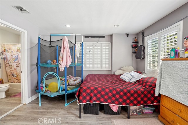 Detail Gallery Image 17 of 20 For 3336 Cherokee Ave, South Gate,  CA 90280 - 4 Beds | 2 Baths