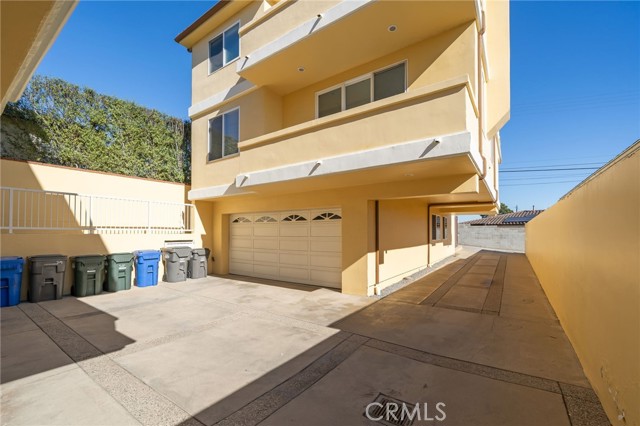 Detail Gallery Image 48 of 60 For 204 N Prospect #B,  Redondo Beach,  CA 90277 - 4 Beds | 3 Baths