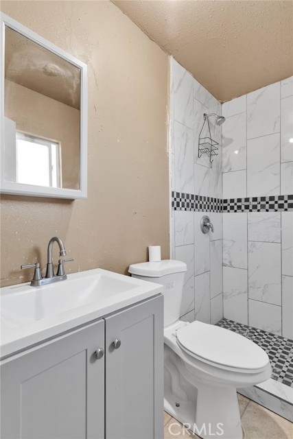 Detail Gallery Image 5 of 32 For 30229 Bourbon Rd, Lucerne Valley,  CA 92356 - 1 Beds | 1 Baths