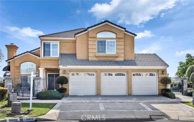 Detail Gallery Image 2 of 46 For 19852 Moon Shadow, Walnut,  CA 91789 - 5 Beds | 3 Baths