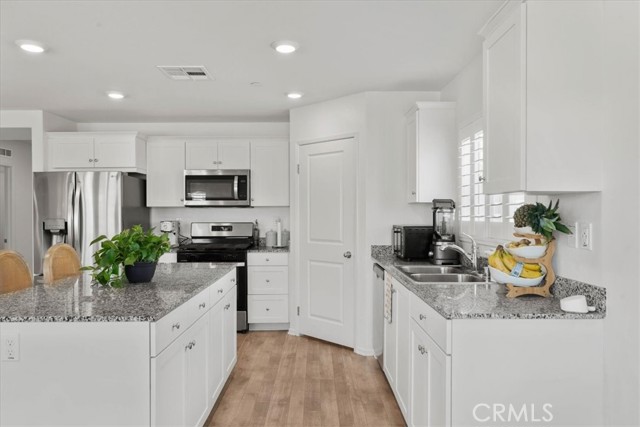 Detail Gallery Image 14 of 32 For 1134 Everlasting Dr, Perris,  CA 92571 - 3 Beds | 2 Baths