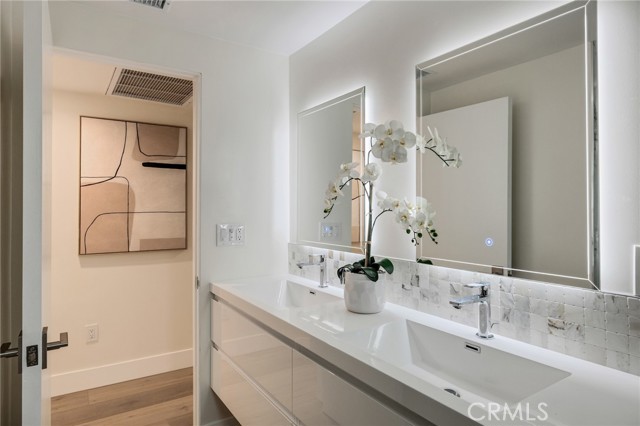 2817 San Ramon Drive, Rancho Palos Verdes CA: https://media.crmls.org/medias/1876d919-9a00-4a16-9873-a536f66b351a.jpg