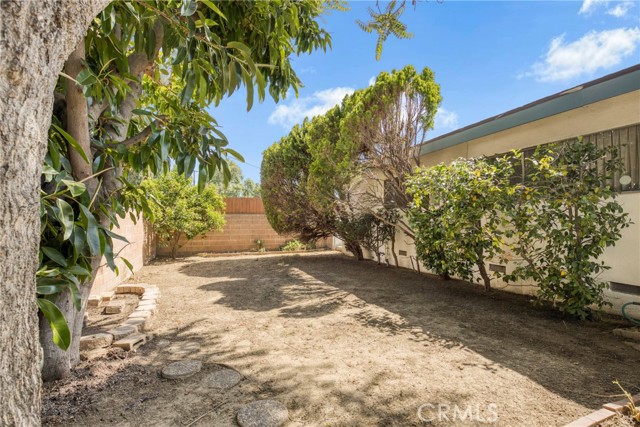8834 Gerald Avenue, North Hills CA: https://media.crmls.org/medias/18771ea8-c81f-4641-a119-b8478312c036.jpg