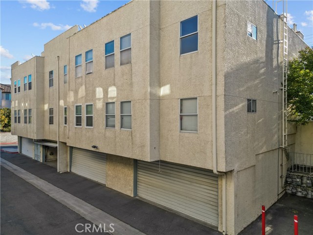 Detail Gallery Image 6 of 26 For 18209 Sierra #4,  Canyon Country,  CA 91351 - 2 Beds | 2 Baths