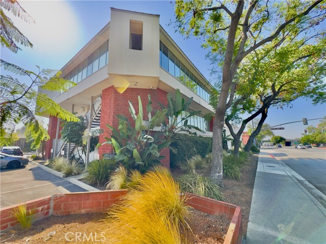 678 S Indian Hill Boulevard, Claremont, California 91711, ,Commercial Lease,For Rent,678 S Indian Hill Boulevard,CRIV24164868