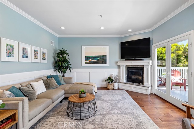 523 Juanita Avenue, Redondo Beach, California 90277, 5 Bedrooms Bedrooms, ,2 BathroomsBathrooms,Residential,Sold,Juanita,SB22083866