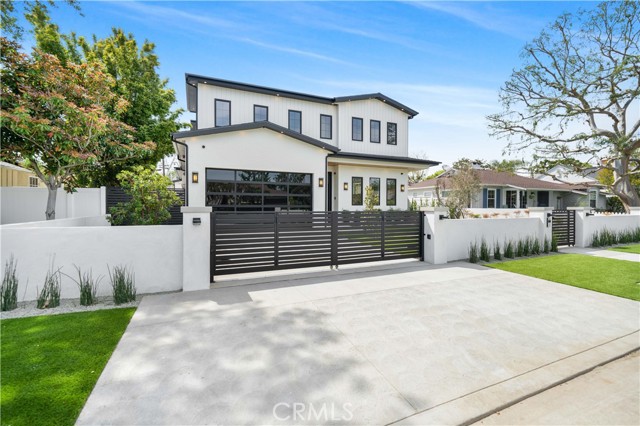 Detail Gallery Image 3 of 29 For 4919 Mammoth Ave, Sherman Oaks,  CA 91423 - 5 Beds | 6/1 Baths