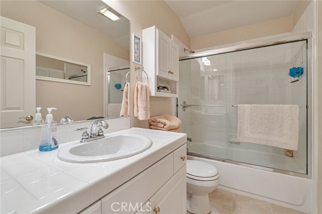 Detail Gallery Image 36 of 50 For 18845 Laurel Crest Lane, Canyon Country,  CA 91351 - 4 Beds | 3 Baths