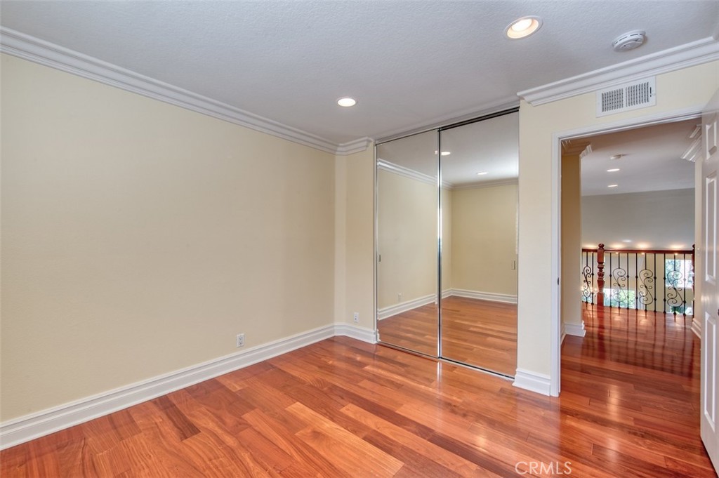 MLS #OC25241861 image #18