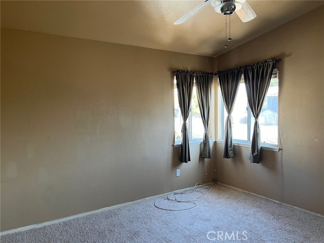 Detail Gallery Image 13 of 30 For 19218 Broken Bow Dr, Riverside,  CA 92508 - 3 Beds | 2/1 Baths