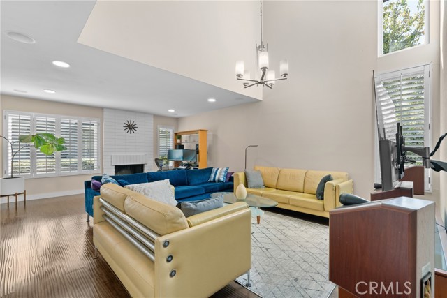 Detail Gallery Image 11 of 37 For 34 Mirror Lake #53,  Irvine,  CA 92604 - 3 Beds | 2/1 Baths