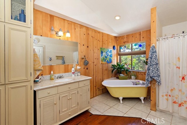 Detail Gallery Image 17 of 38 For 227 Santa Barbara Ave, Sugarloaf,  CA 92386 - 3 Beds | 2 Baths