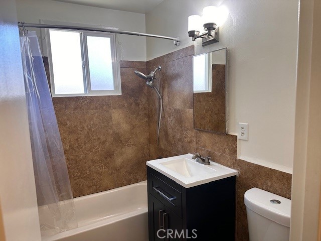 Detail Gallery Image 9 of 12 For 15925 S Denker Ave, Gardena,  CA 90247 - 3 Beds | 2 Baths