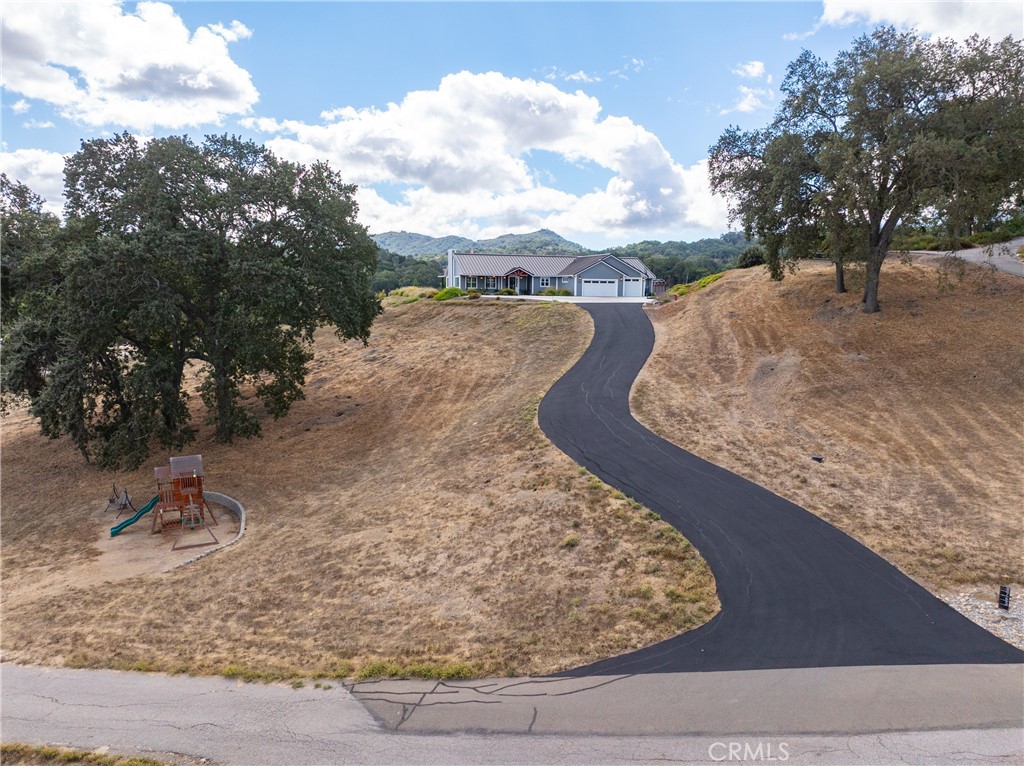 8765 San Rafael