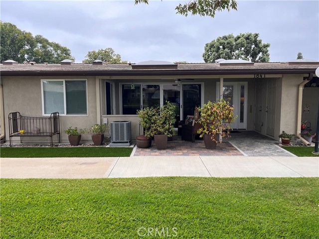 13261 Southport Ln., M8-184I, Seal Beach CA: https://media.crmls.org/medias/187caa39-9c15-4fb2-ac8b-427acac05db4.jpg