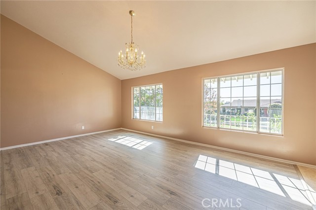 Detail Gallery Image 7 of 56 For 17527 Orna Dr, Granada Hills,  CA 91344 - 5 Beds | 6 Baths