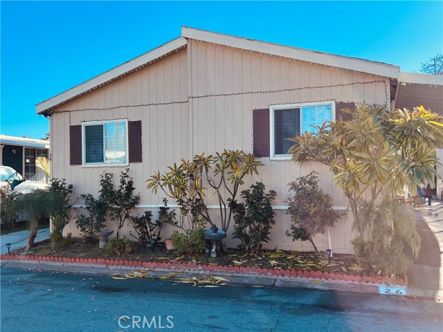 Detail Gallery Image 2 of 2 For 2851 S La Cadena Dr #26,  Colton,  CA 92324 - 4 Beds | 2 Baths