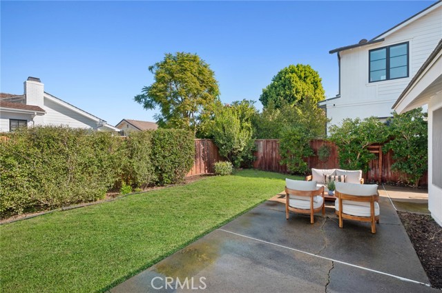 Detail Gallery Image 7 of 26 For 2030 Port Weybridge, Newport Beach,  CA 92660 - 3 Beds | 2 Baths