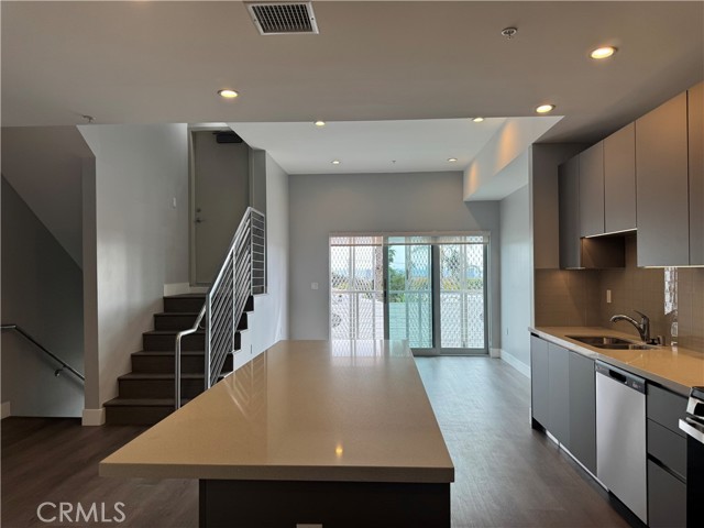 1223 N Hayworth Avenue # 7, West Hollywood, California 90046, 2 Bedrooms Bedrooms, ,2 BathroomsBathrooms,Residential Lease,For Rent,1223 N Hayworth Avenue # 7,CRSR24235963