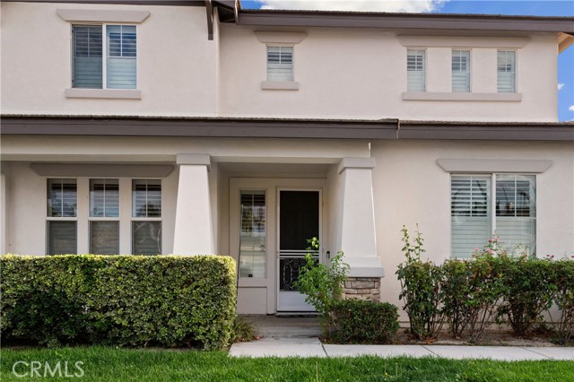 13145 Briar Street, Eastvale CA: https://media.crmls.org/medias/187e68c0-aafd-498c-9e89-9a75f502b3ce.jpg