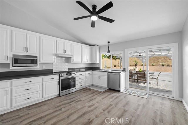 Detail Gallery Image 6 of 22 For 25831 Tree Top Rd, Laguna Hills,  CA 92653 - 3 Beds | 2 Baths